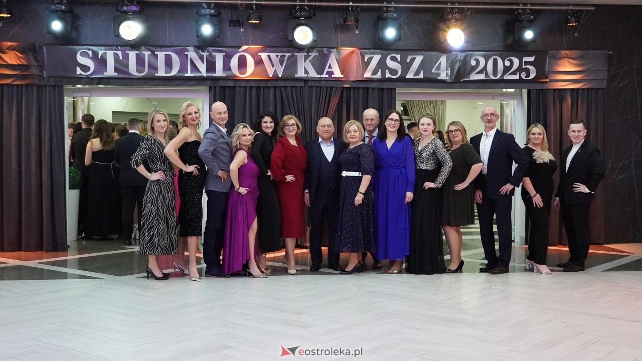 Studniówka ZSZ 4 w  Ostrołęce [23.01.2025] - zdjęcie #40 - eOstroleka.pl