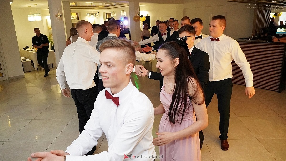 Studniówka ZSP w Goworowie [25.01.20205] - zdjęcie #16 - eOstroleka.pl