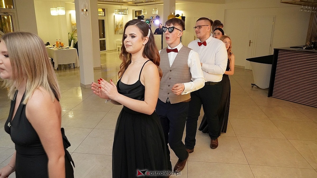 Studniówka ZSP w Goworowie [25.01.20205] - zdjęcie #5 - eOstroleka.pl