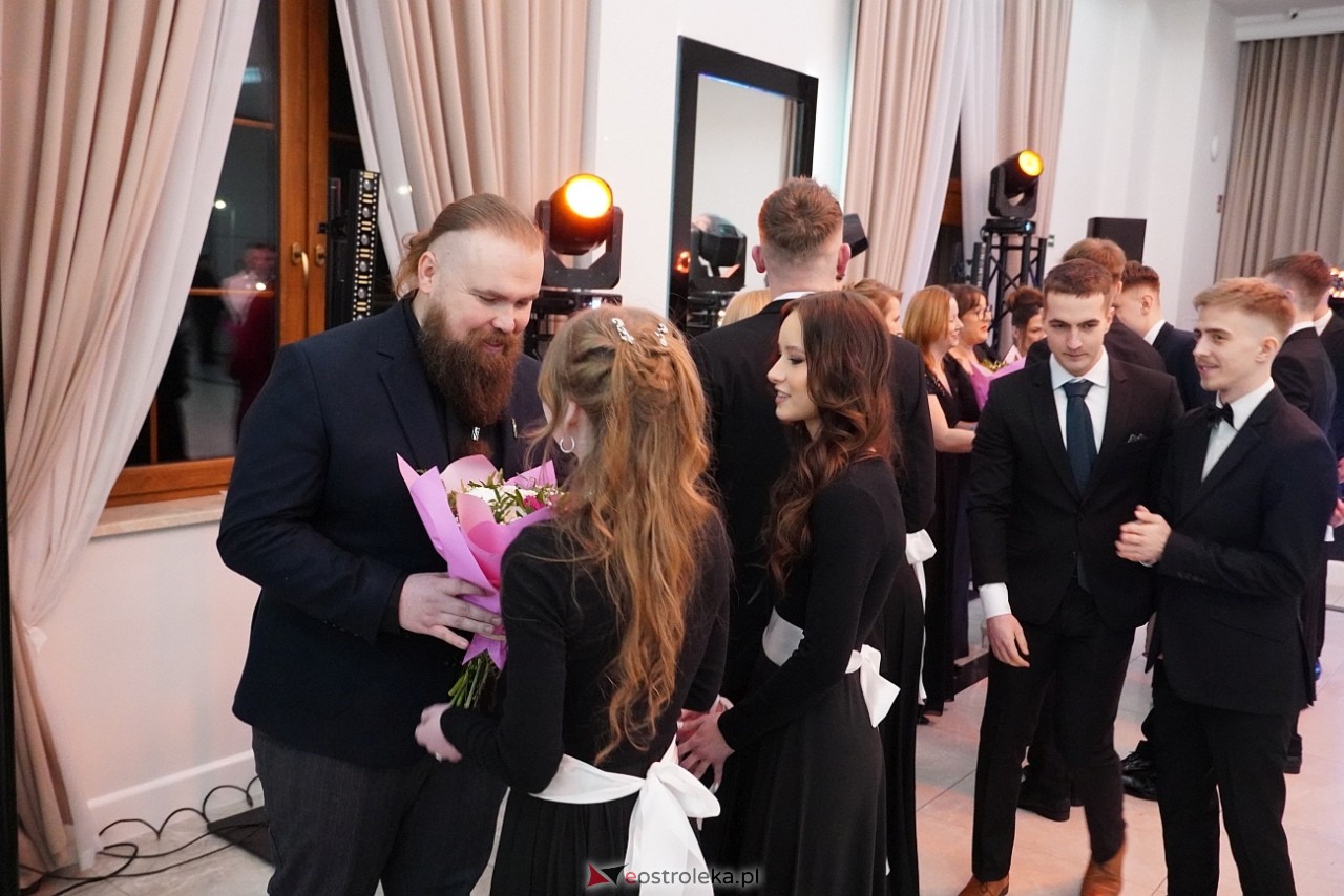 Studniówka w Zespole Szkół Zawodowych nr 3 w Ostrołęce [25.01.2025] - zdjęcie #198 - eOstroleka.pl