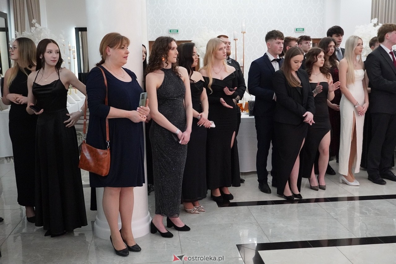 Studniówka w Zespole Szkół Zawodowych nr 3 w Ostrołęce [25.01.2025] - zdjęcie #190 - eOstroleka.pl