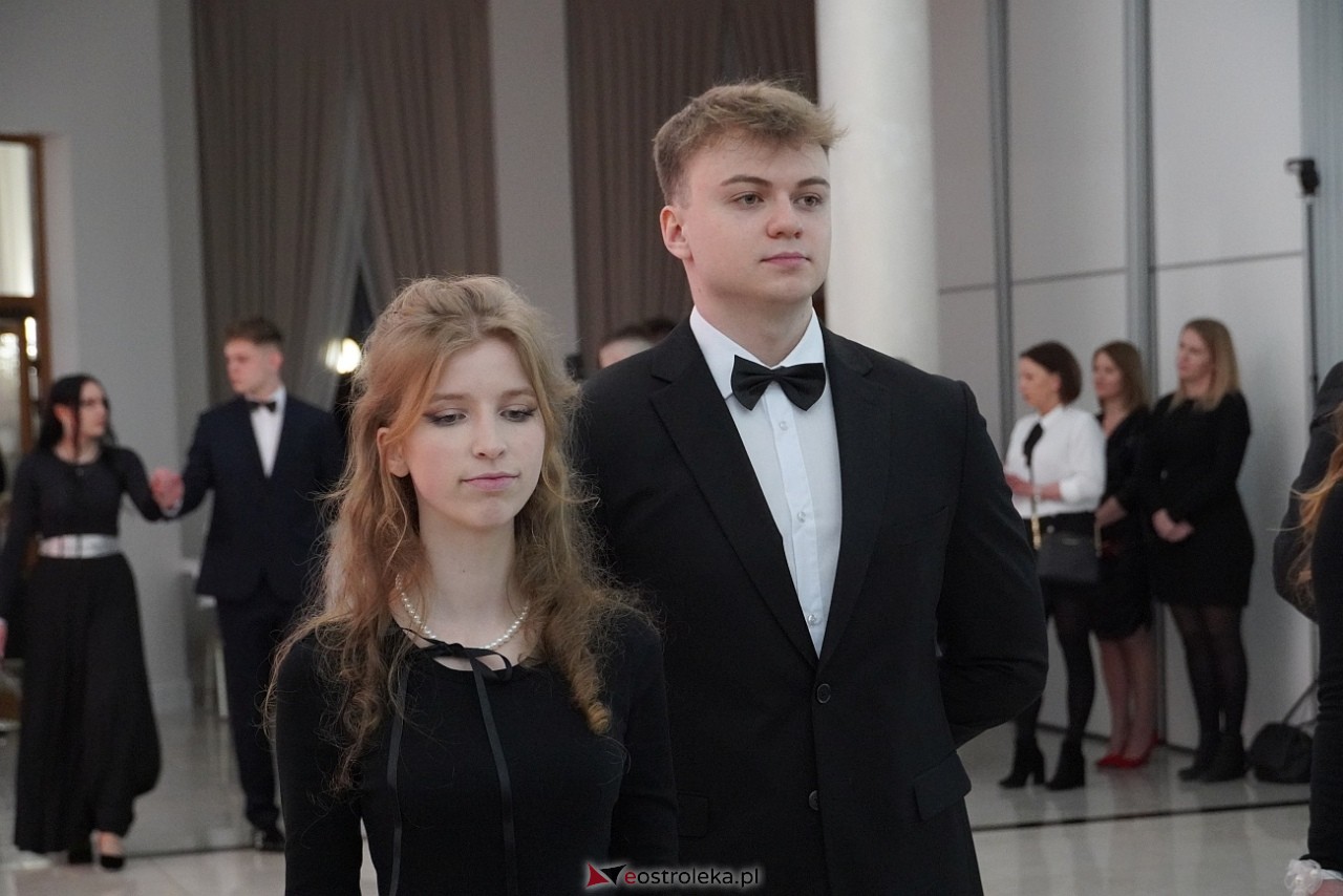 Studniówka w Zespole Szkół Zawodowych nr 3 w Ostrołęce [25.01.2025] - zdjęcie #187 - eOstroleka.pl