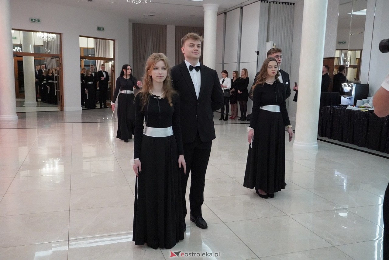 Studniówka w Zespole Szkół Zawodowych nr 3 w Ostrołęce [25.01.2025] - zdjęcie #186 - eOstroleka.pl