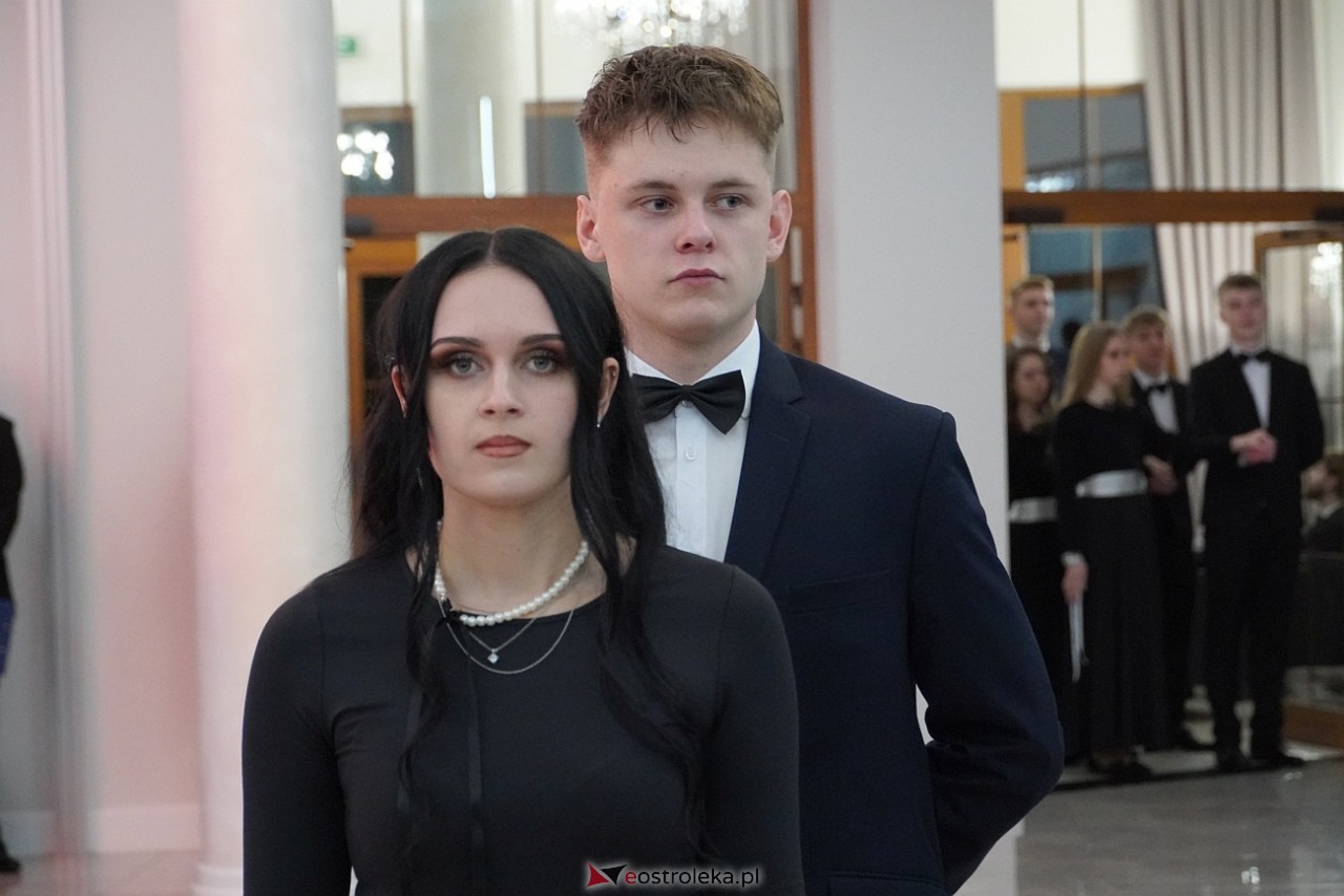 Studniówka w Zespole Szkół Zawodowych nr 3 w Ostrołęce [25.01.2025] - zdjęcie #184 - eOstroleka.pl