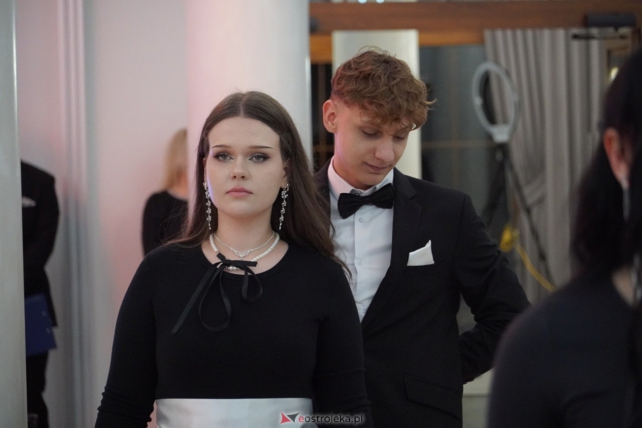 Studniówka w Zespole Szkół Zawodowych nr 3 w Ostrołęce [25.01.2025] - zdjęcie #182 - eOstroleka.pl