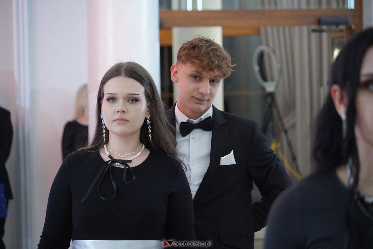 Studniówka w Zespole Szkół Zawodowych nr 3 w Ostrołęce [25.01.2025] - zdjęcie #181 - eOstroleka.pl