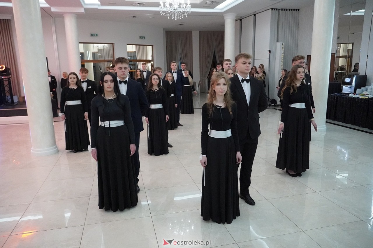 Studniówka w Zespole Szkół Zawodowych nr 3 w Ostrołęce [25.01.2025] - zdjęcie #177 - eOstroleka.pl