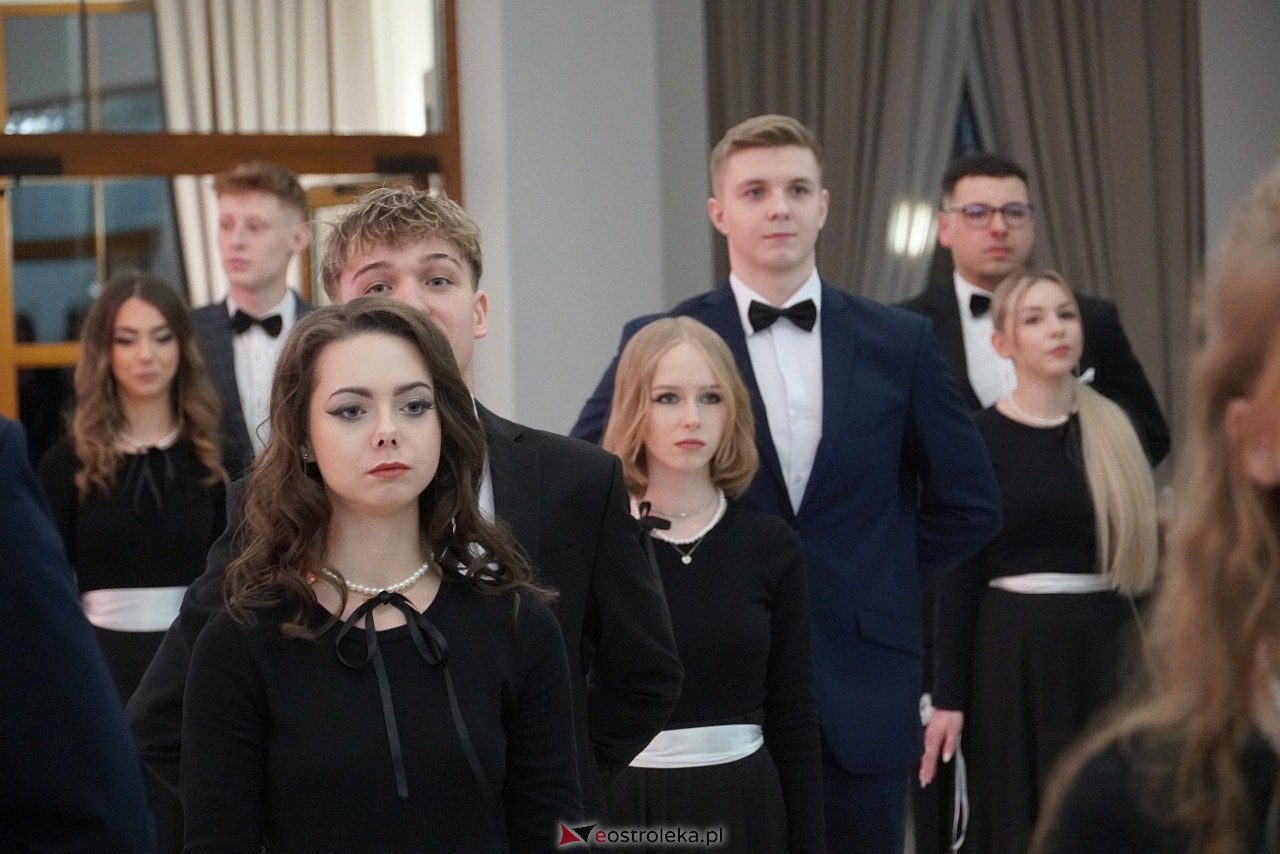 Studniówka w Zespole Szkół Zawodowych nr 3 w Ostrołęce [25.01.2025] - zdjęcie #176 - eOstroleka.pl