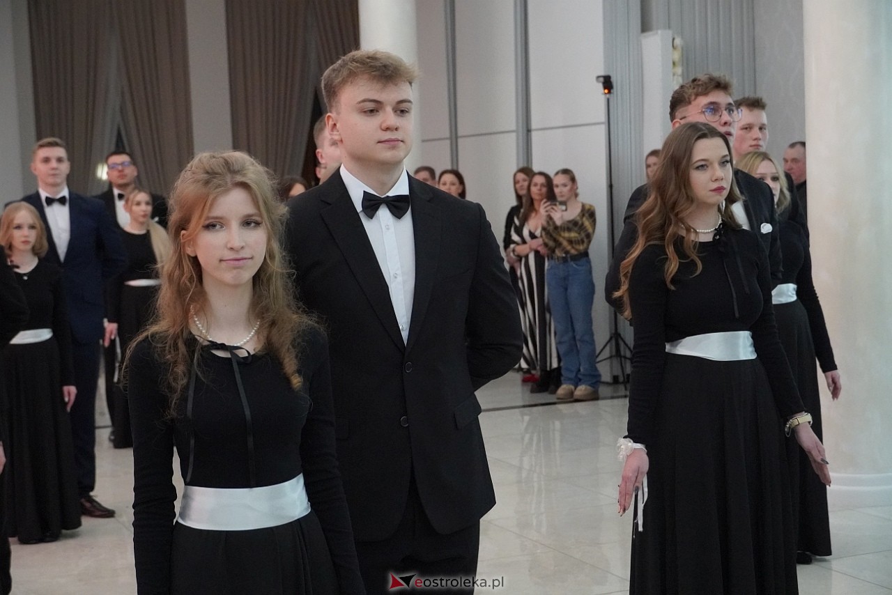 Studniówka w Zespole Szkół Zawodowych nr 3 w Ostrołęce [25.01.2025] - zdjęcie #174 - eOstroleka.pl