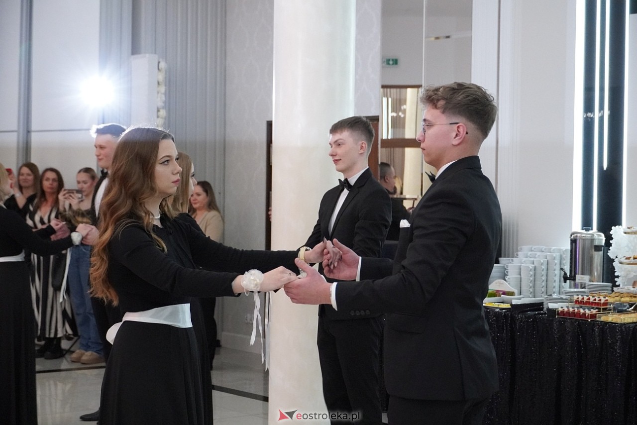 Studniówka w Zespole Szkół Zawodowych nr 3 w Ostrołęce [25.01.2025] - zdjęcie #165 - eOstroleka.pl