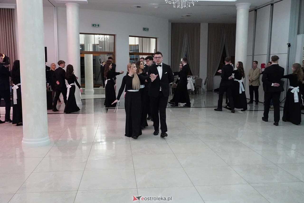 Studniówka w Zespole Szkół Zawodowych nr 3 w Ostrołęce [25.01.2025] - zdjęcie #162 - eOstroleka.pl