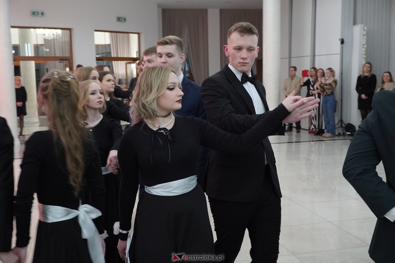 Studniówka w Zespole Szkół Zawodowych nr 3 w Ostrołęce [25.01.2025] - zdjęcie #160 - eOstroleka.pl