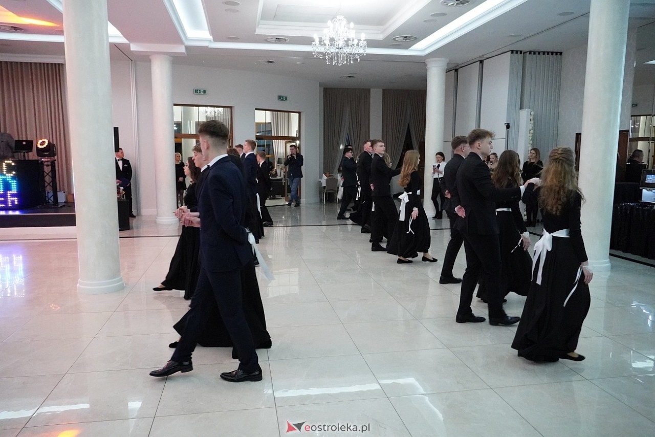 Studniówka w Zespole Szkół Zawodowych nr 3 w Ostrołęce [25.01.2025] - zdjęcie #158 - eOstroleka.pl