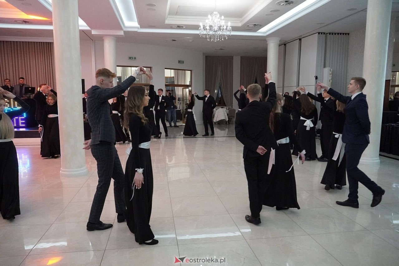 Studniówka w Zespole Szkół Zawodowych nr 3 w Ostrołęce [25.01.2025] - zdjęcie #156 - eOstroleka.pl