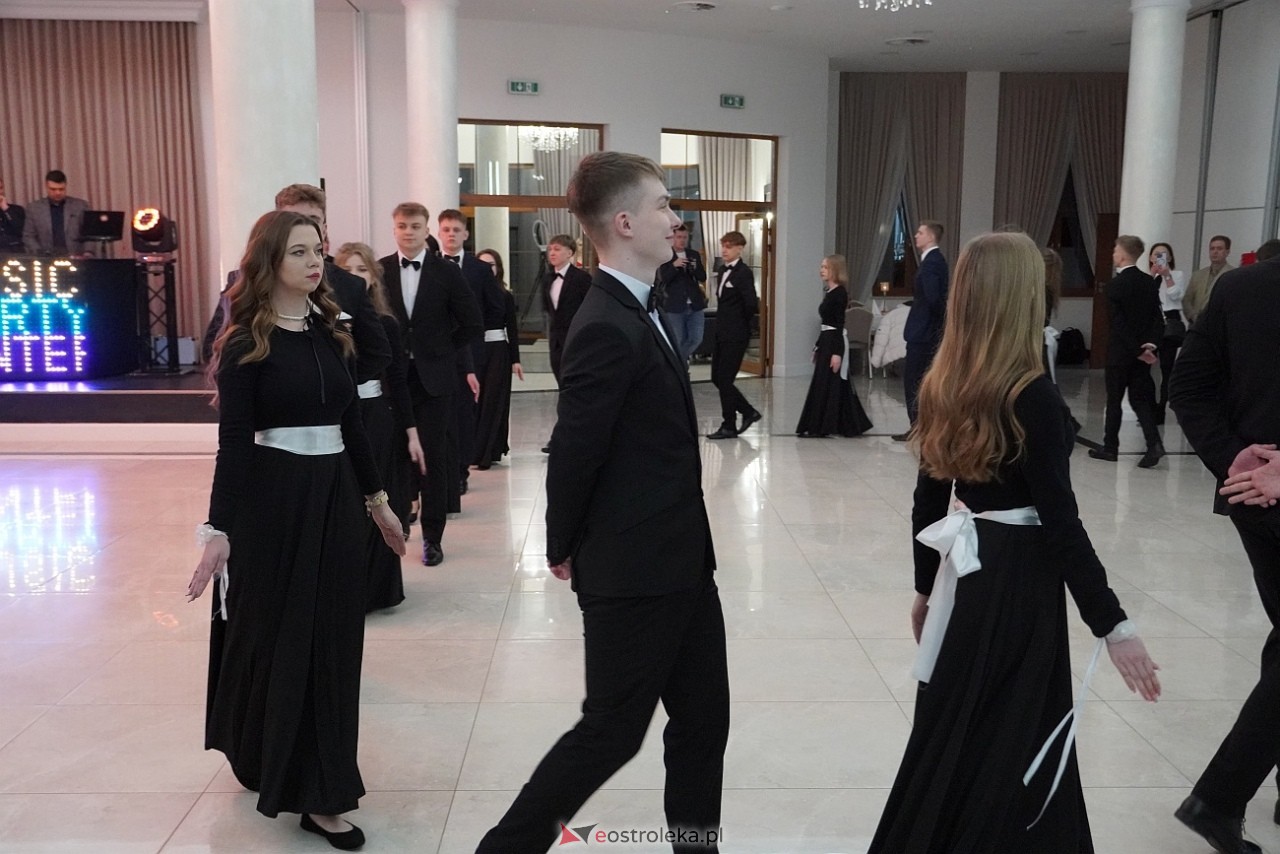 Studniówka w Zespole Szkół Zawodowych nr 3 w Ostrołęce [25.01.2025] - zdjęcie #154 - eOstroleka.pl