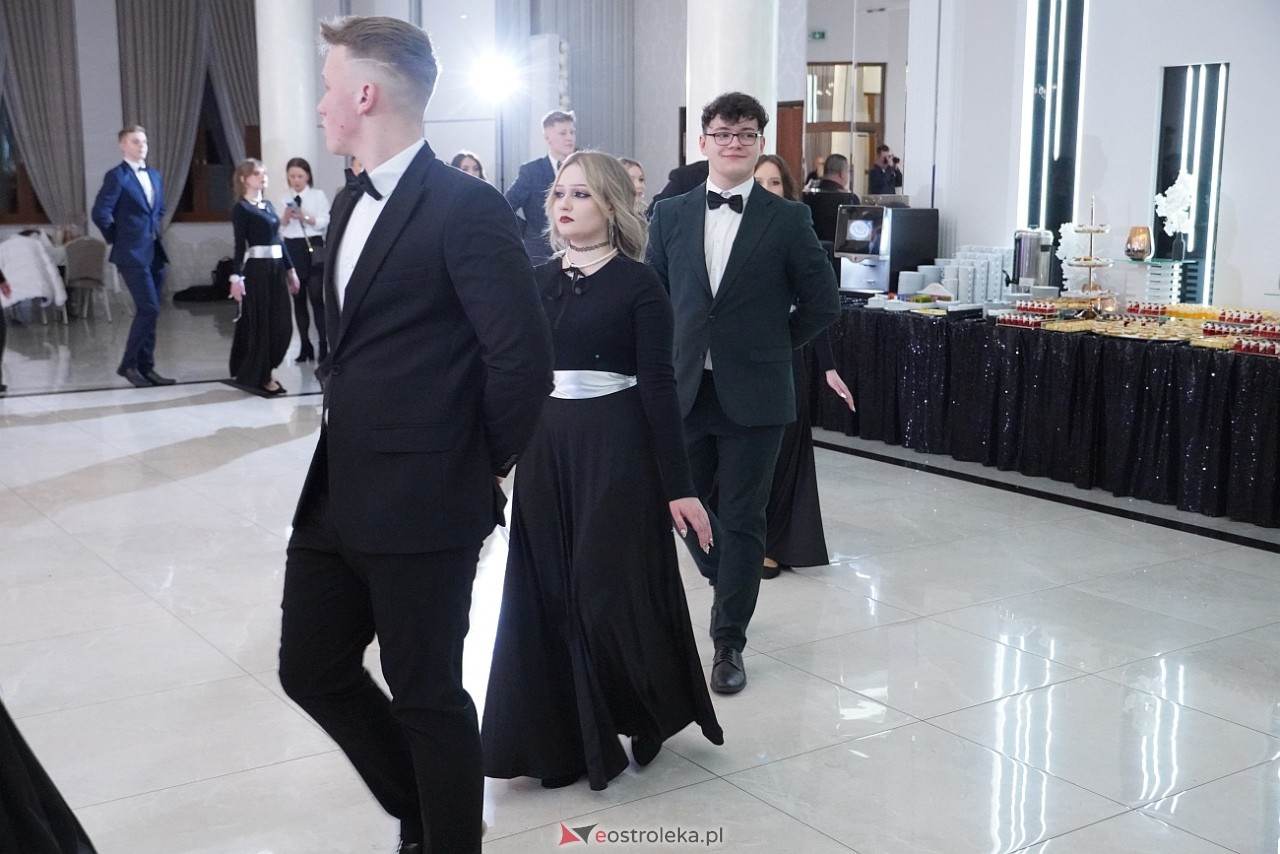 Studniówka w Zespole Szkół Zawodowych nr 3 w Ostrołęce [25.01.2025] - zdjęcie #148 - eOstroleka.pl