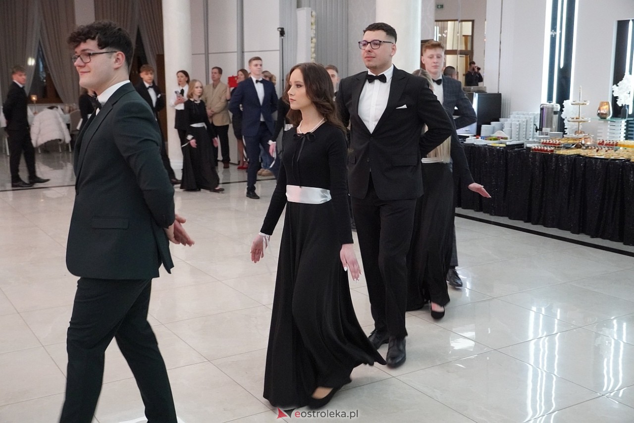 Studniówka w Zespole Szkół Zawodowych nr 3 w Ostrołęce [25.01.2025] - zdjęcie #146 - eOstroleka.pl