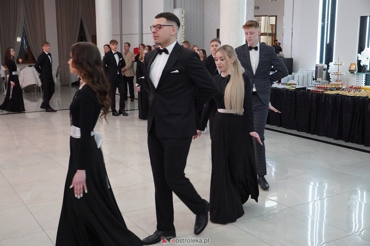 Studniówka w Zespole Szkół Zawodowych nr 3 w Ostrołęce [25.01.2025] - zdjęcie #145 - eOstroleka.pl