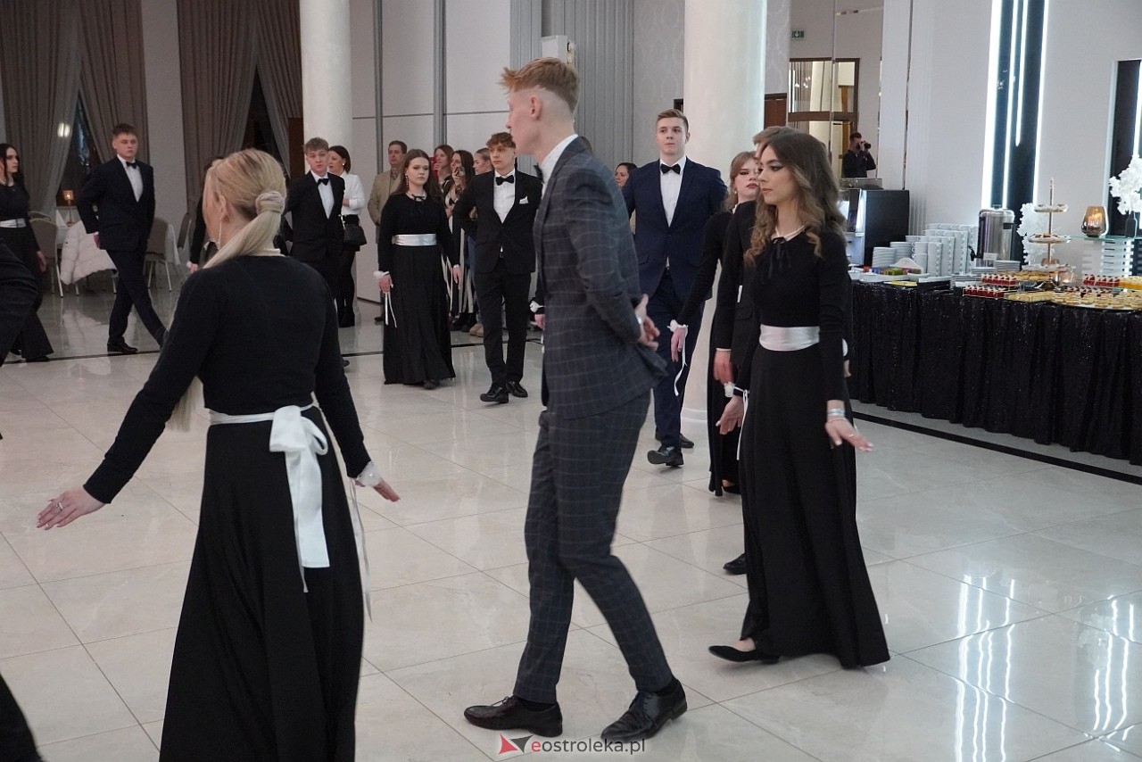 Studniówka w Zespole Szkół Zawodowych nr 3 w Ostrołęce [25.01.2025] - zdjęcie #144 - eOstroleka.pl