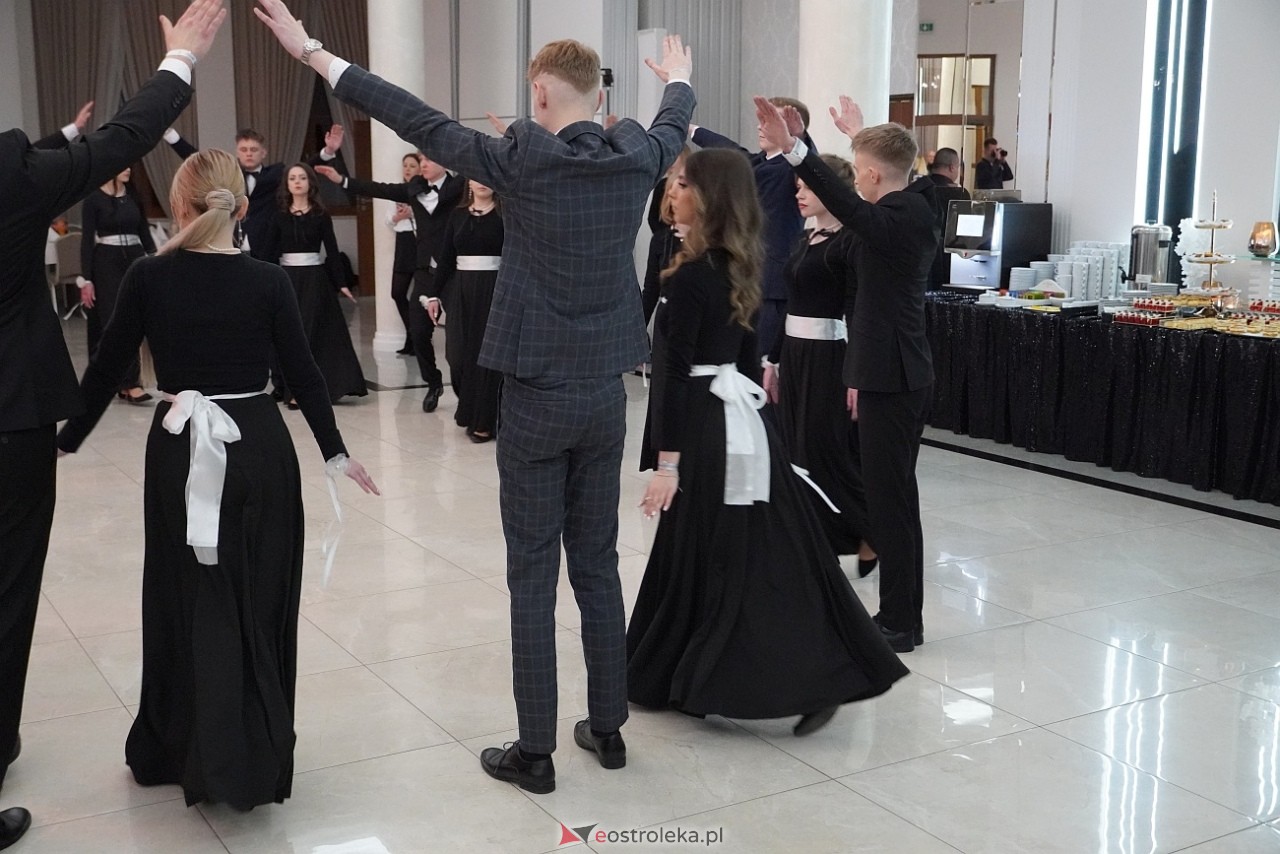 Studniówka w Zespole Szkół Zawodowych nr 3 w Ostrołęce [25.01.2025] - zdjęcie #143 - eOstroleka.pl