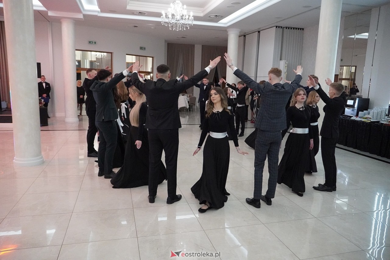 Studniówka w Zespole Szkół Zawodowych nr 3 w Ostrołęce [25.01.2025] - zdjęcie #141 - eOstroleka.pl