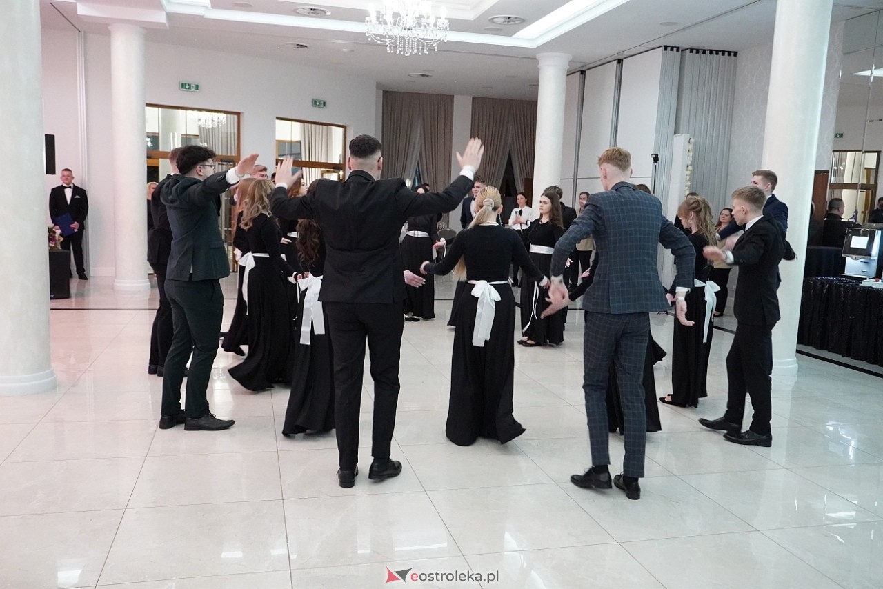 Studniówka w Zespole Szkół Zawodowych nr 3 w Ostrołęce [25.01.2025] - zdjęcie #137 - eOstroleka.pl