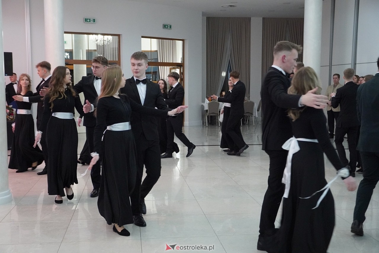 Studniówka w Zespole Szkół Zawodowych nr 3 w Ostrołęce [25.01.2025] - zdjęcie #136 - eOstroleka.pl