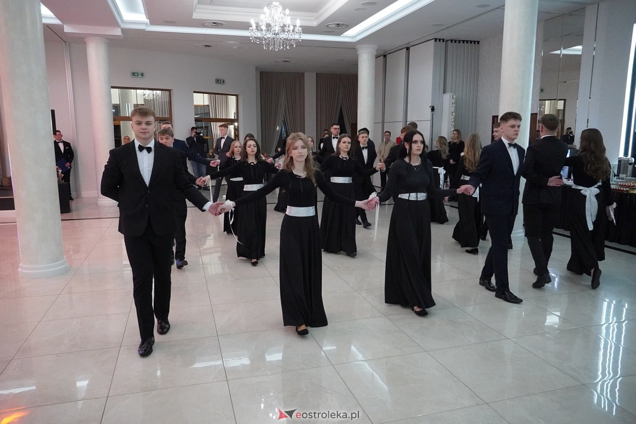 Studniówka w Zespole Szkół Zawodowych nr 3 w Ostrołęce [25.01.2025] - zdjęcie #132 - eOstroleka.pl