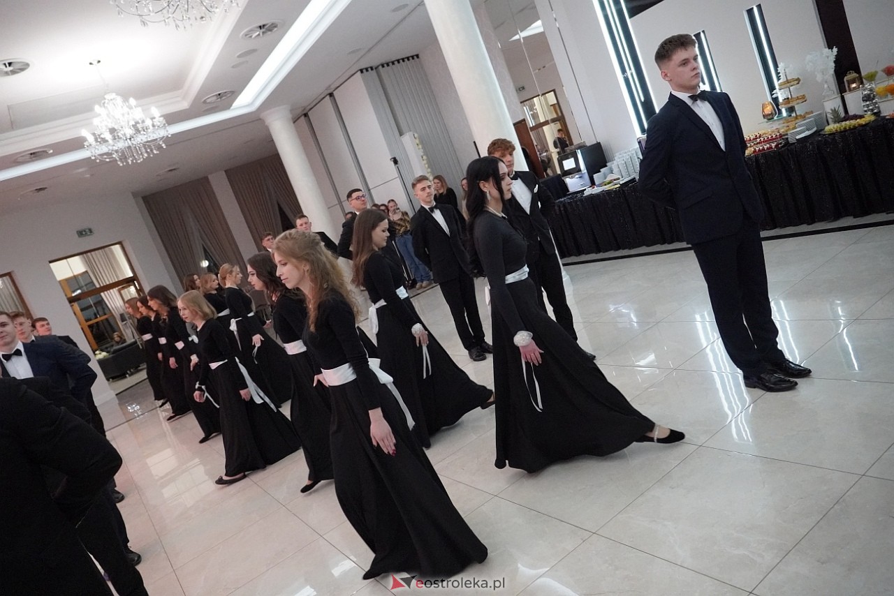 Studniówka w Zespole Szkół Zawodowych nr 3 w Ostrołęce [25.01.2025] - zdjęcie #131 - eOstroleka.pl