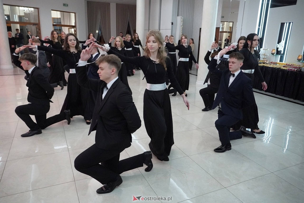 Studniówka w Zespole Szkół Zawodowych nr 3 w Ostrołęce [25.01.2025] - zdjęcie #127 - eOstroleka.pl