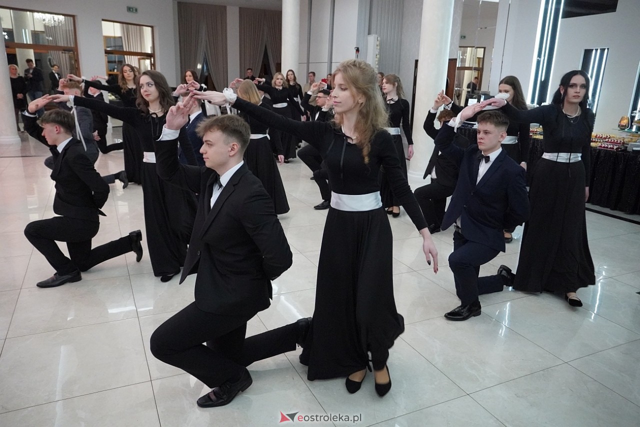 Studniówka w Zespole Szkół Zawodowych nr 3 w Ostrołęce [25.01.2025] - zdjęcie #126 - eOstroleka.pl