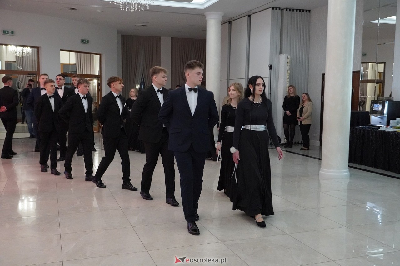 Studniówka w Zespole Szkół Zawodowych nr 3 w Ostrołęce [25.01.2025] - zdjęcie #123 - eOstroleka.pl