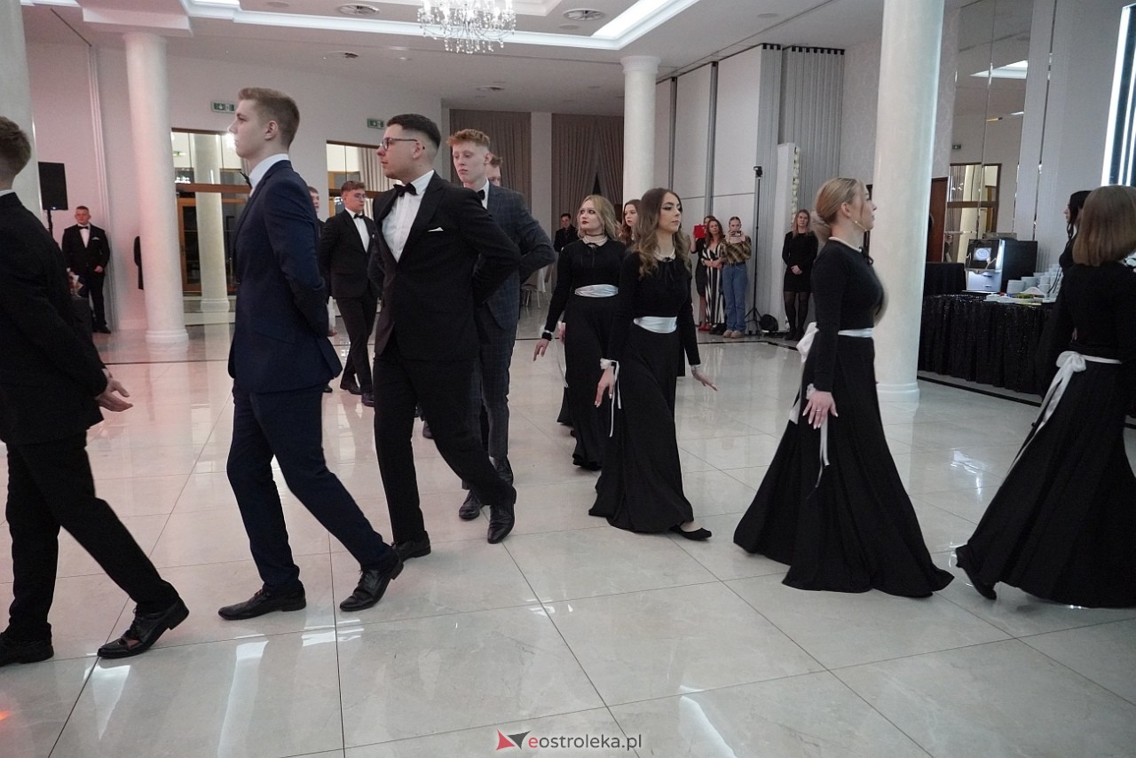 Studniówka w Zespole Szkół Zawodowych nr 3 w Ostrołęce [25.01.2025] - zdjęcie #115 - eOstroleka.pl