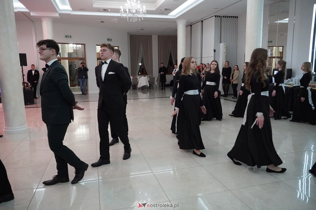 Studniówka w Zespole Szkół Zawodowych nr 3 w Ostrołęce [25.01.2025] - zdjęcie #112 - eOstroleka.pl