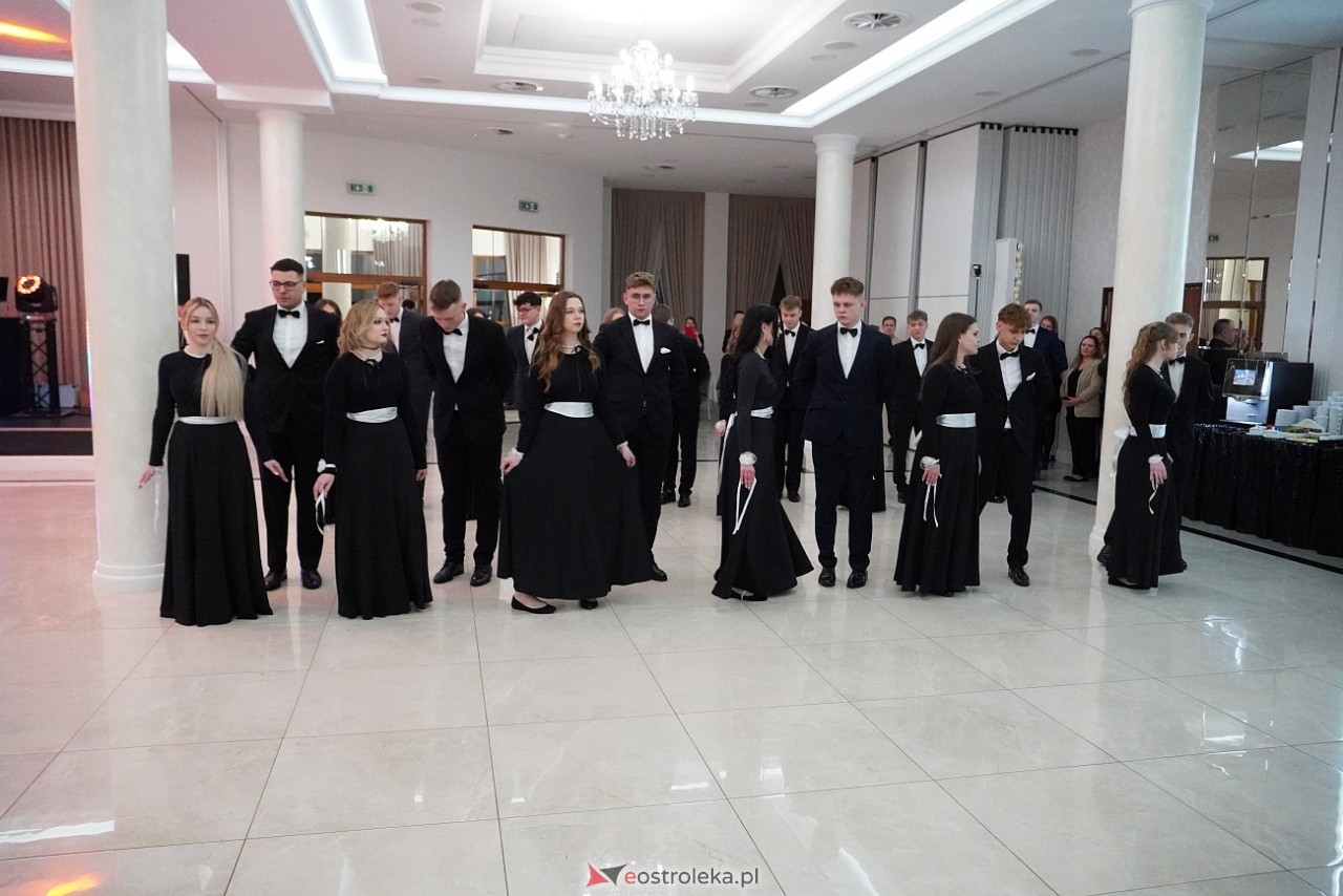 Studniówka w Zespole Szkół Zawodowych nr 3 w Ostrołęce [25.01.2025] - zdjęcie #103 - eOstroleka.pl