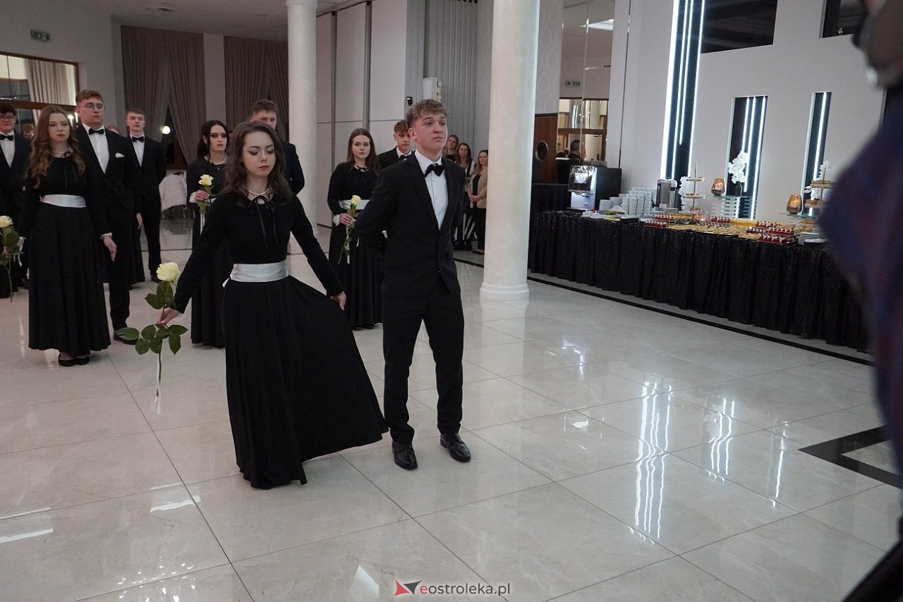 Studniówka w Zespole Szkół Zawodowych nr 3 w Ostrołęce [25.01.2025] - zdjęcie #89 - eOstroleka.pl