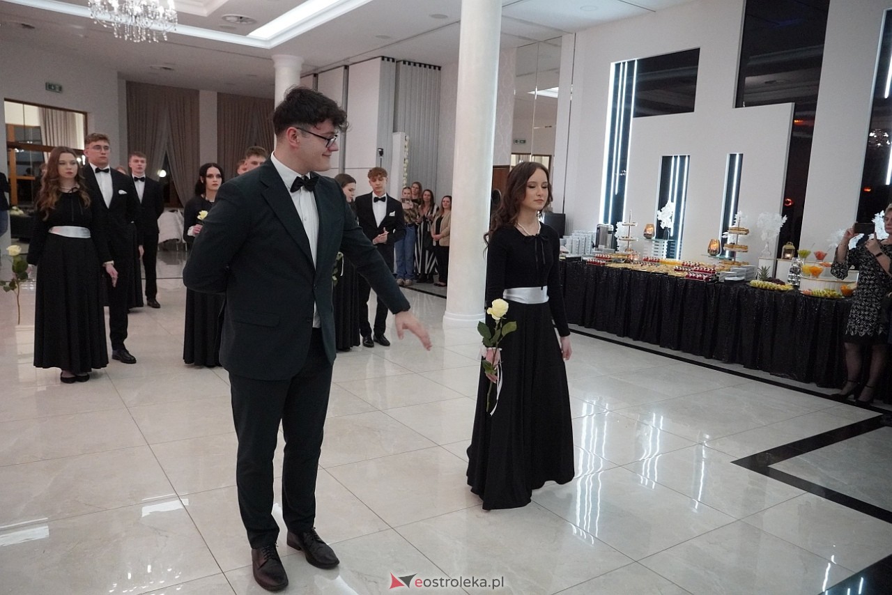 Studniówka w Zespole Szkół Zawodowych nr 3 w Ostrołęce [25.01.2025] - zdjęcie #86 - eOstroleka.pl