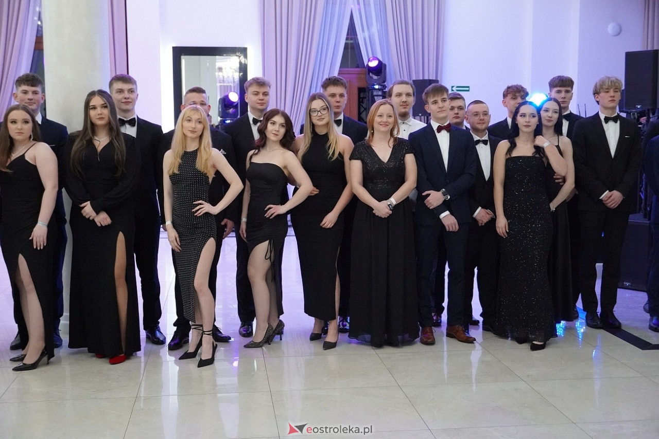 Studniówka w Zespole Szkół Zawodowych nr 3 w Ostrołęce [25.01.2025] - zdjęcie #75 - eOstroleka.pl