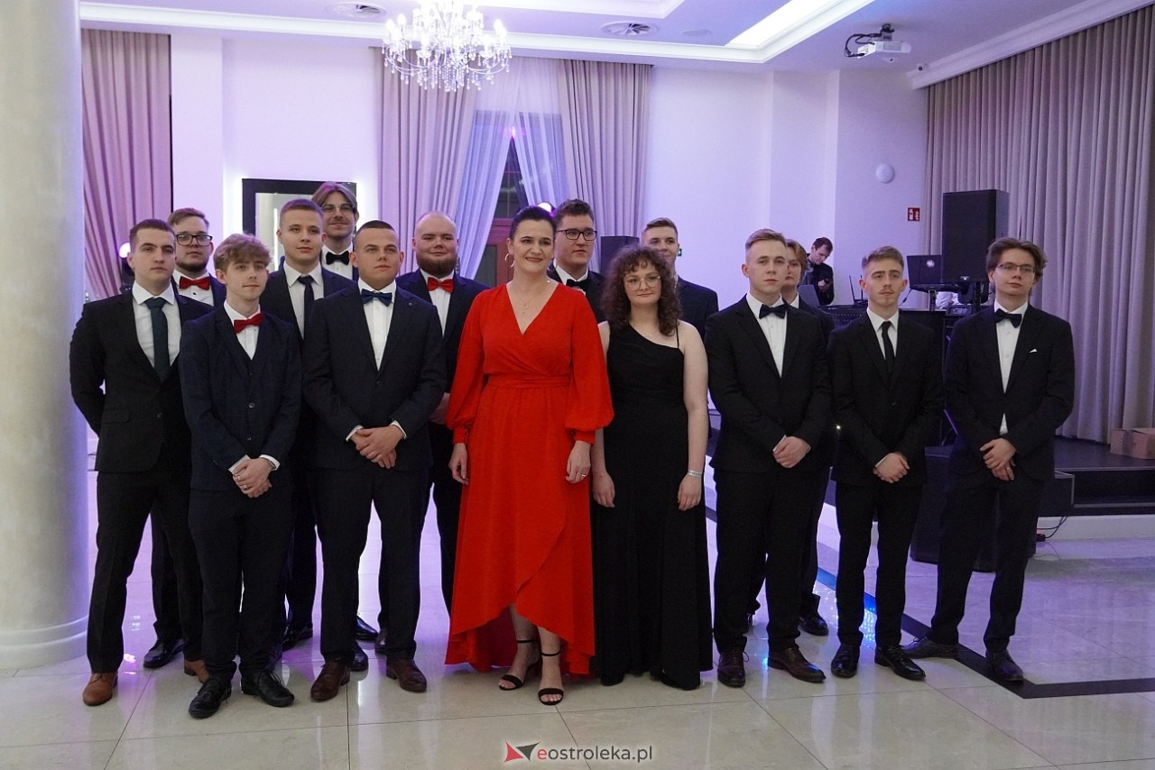 Studniówka w Zespole Szkół Zawodowych nr 3 w Ostrołęce [25.01.2025] - zdjęcie #64 - eOstroleka.pl