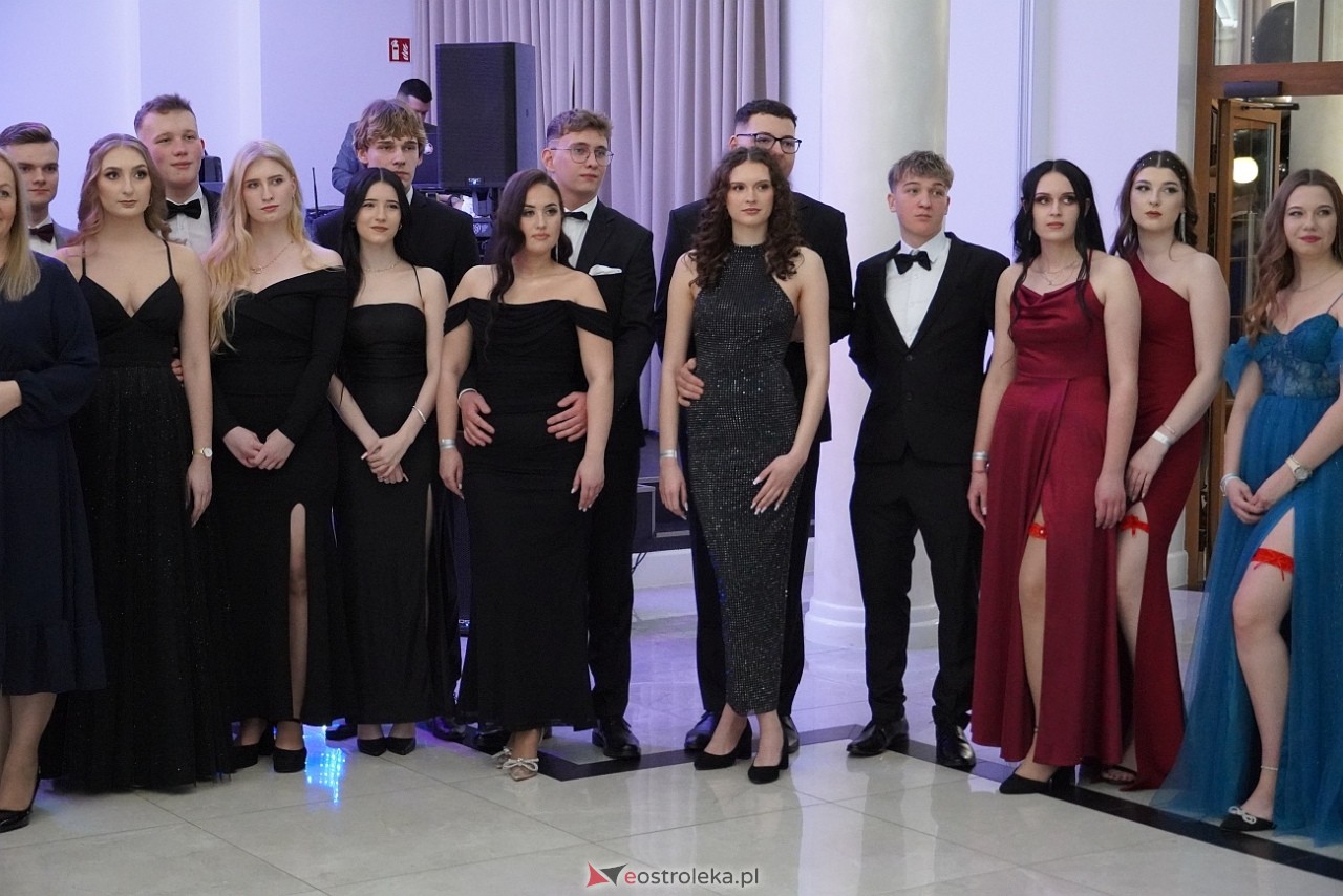 Studniówka w Zespole Szkół Zawodowych nr 3 w Ostrołęce [25.01.2025] - zdjęcie #59 - eOstroleka.pl