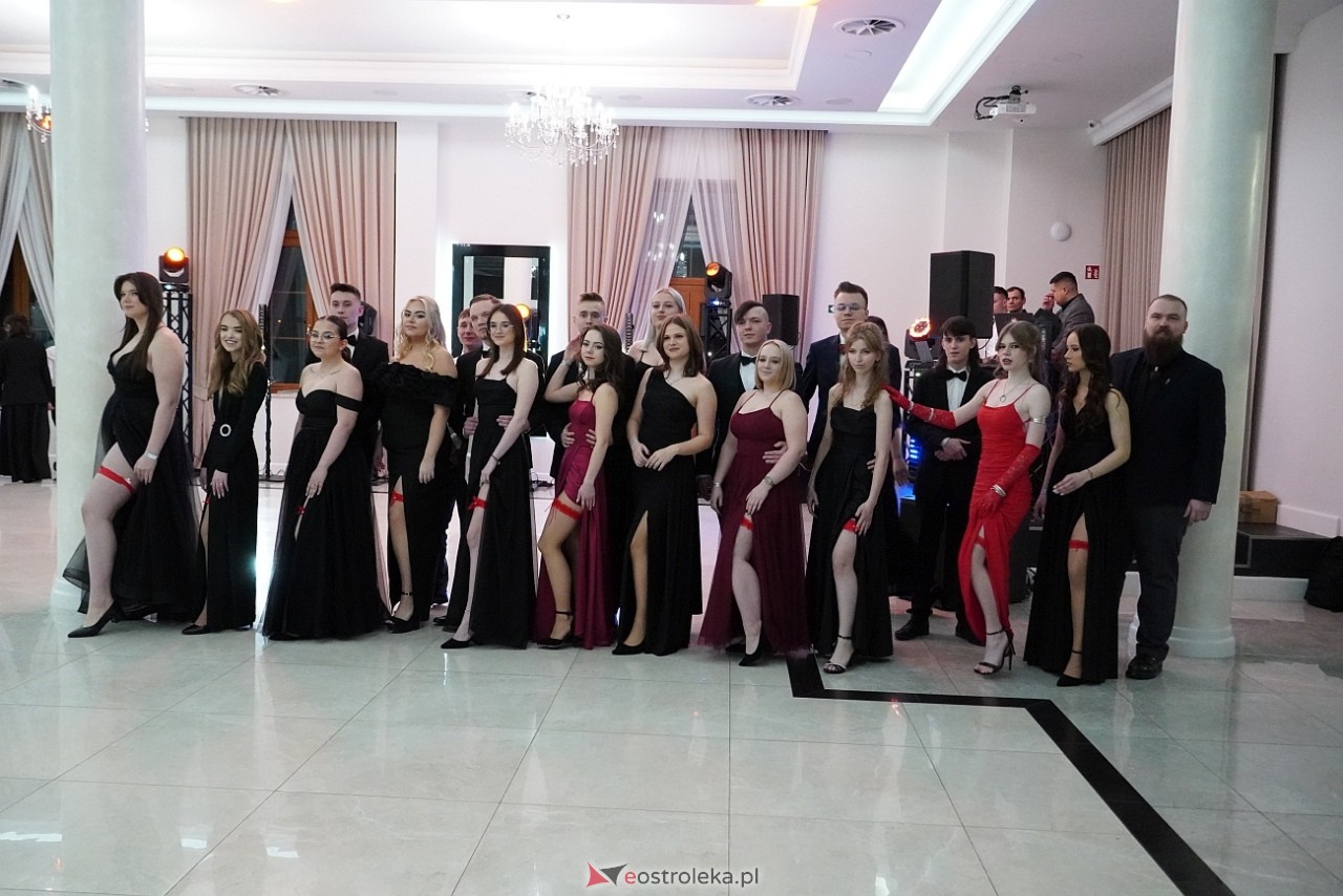 Studniówka w Zespole Szkół Zawodowych nr 3 w Ostrołęce [25.01.2025] - zdjęcie #44 - eOstroleka.pl