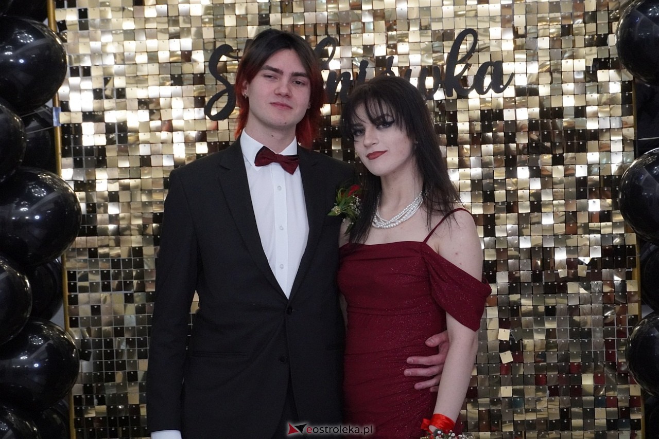 Studniówka w Zespole Szkół Zawodowych nr 3 w Ostrołęce [25.01.2025] - zdjęcie #32 - eOstroleka.pl