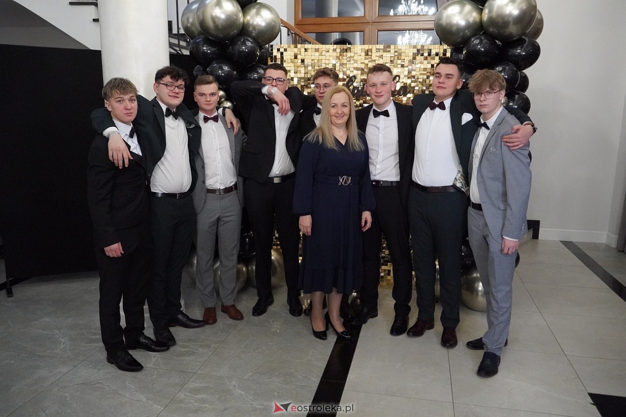 Studniówka w Zespole Szkół Zawodowych nr 3 w Ostrołęce [25.01.2025] - zdjęcie #30 - eOstroleka.pl