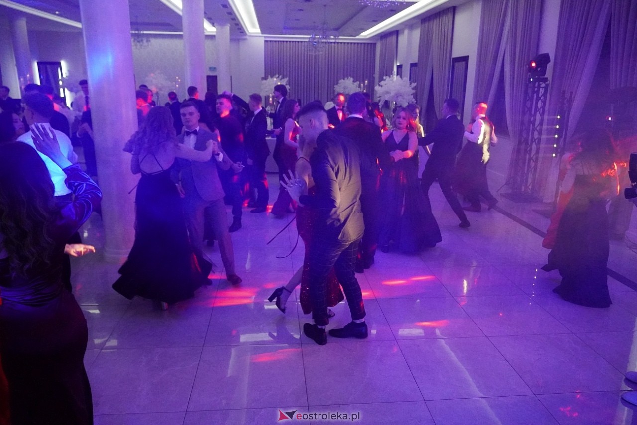 Studniówka w Zespole Szkół Zawodowych nr 3 w Ostrołęce [25.01.2025] - zdjęcie #24 - eOstroleka.pl