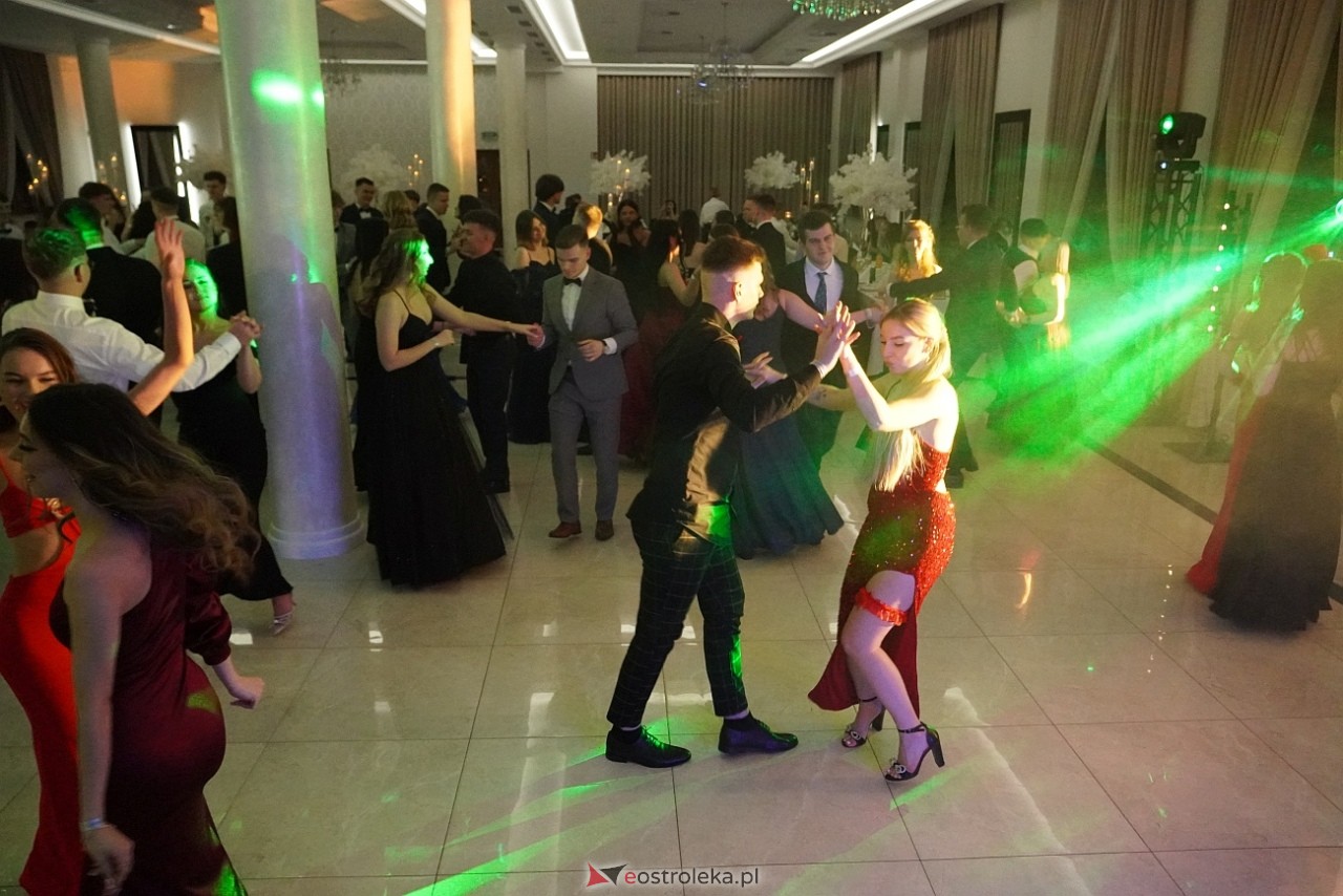 Studniówka w Zespole Szkół Zawodowych nr 3 w Ostrołęce [25.01.2025] - zdjęcie #23 - eOstroleka.pl