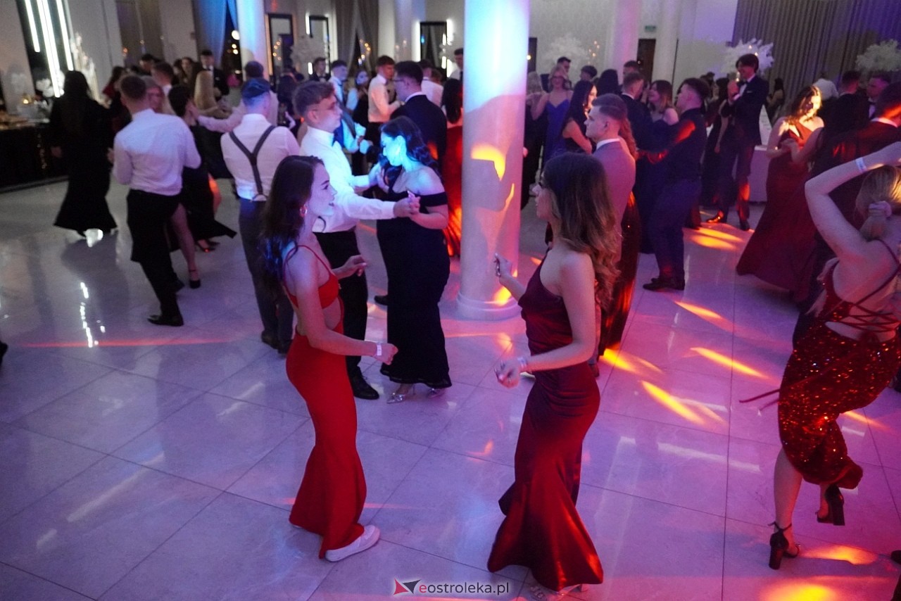 Studniówka w Zespole Szkół Zawodowych nr 3 w Ostrołęce [25.01.2025] - zdjęcie #20 - eOstroleka.pl