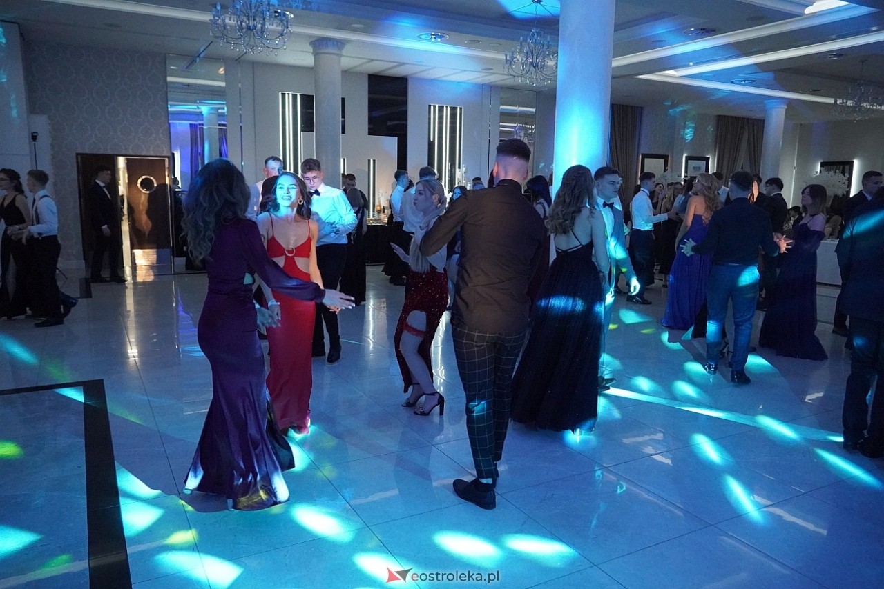 Studniówka w Zespole Szkół Zawodowych nr 3 w Ostrołęce [25.01.2025] - zdjęcie #6 - eOstroleka.pl