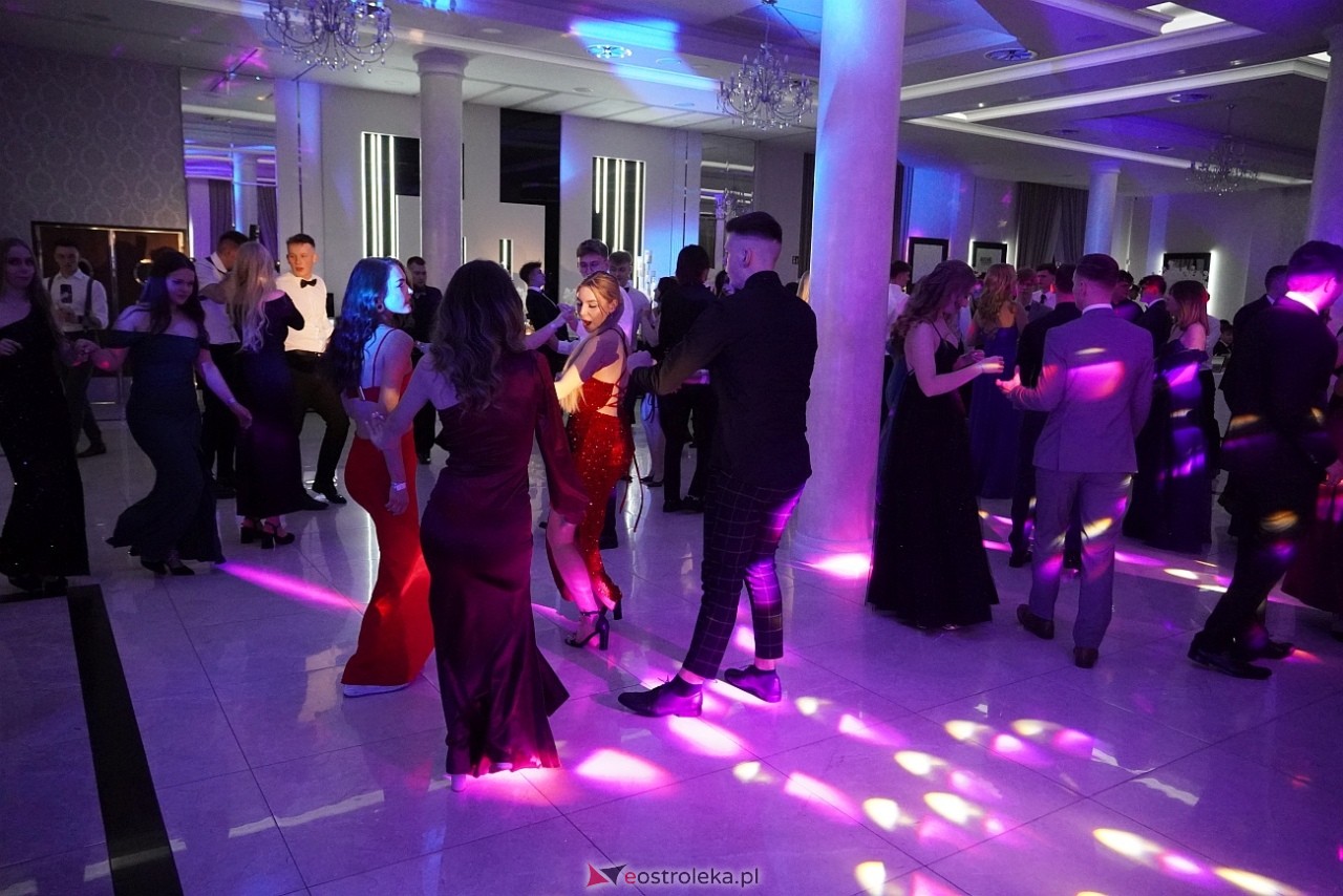 Studniówka w Zespole Szkół Zawodowych nr 3 w Ostrołęce [25.01.2025] - zdjęcie #4 - eOstroleka.pl