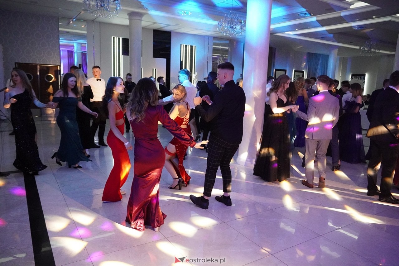 Studniówka w Zespole Szkół Zawodowych nr 3 w Ostrołęce [25.01.2025] - zdjęcie #3 - eOstroleka.pl