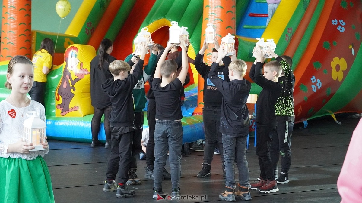 WOŚP w gminie Kadzidło [26.1.2025] - zdjęcie #9 - eOstroleka.pl